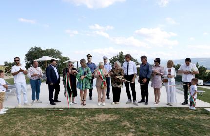 Marche - Turismo e valorizzazione del territorio: nuova area piscina, relax e campeggio a Le Borgianelle